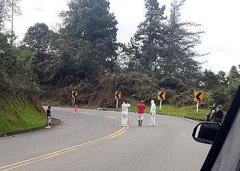 MOTOCICLISTA PERDIÓ LA VIDA LUEGO DE CHOCAR CONTRA UN BUS EN LA VÍA PASTO-CHACHAGÜÍ